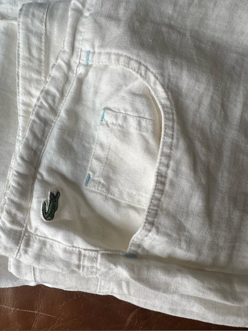 Lacoste White Slim Men's Jeans with Green Crocodile Patch